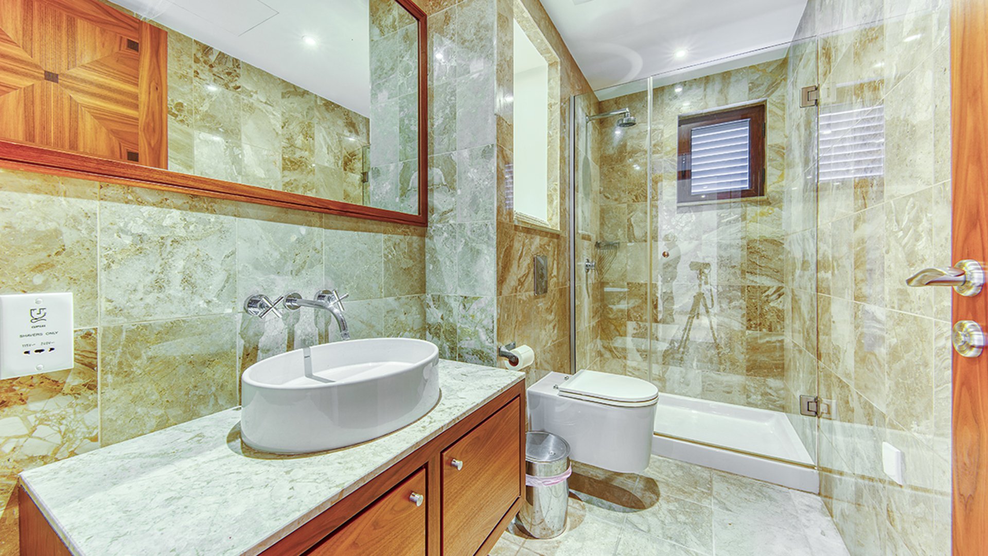 3 bedrooms Apartment in Limassol, Cyprus No. 28609