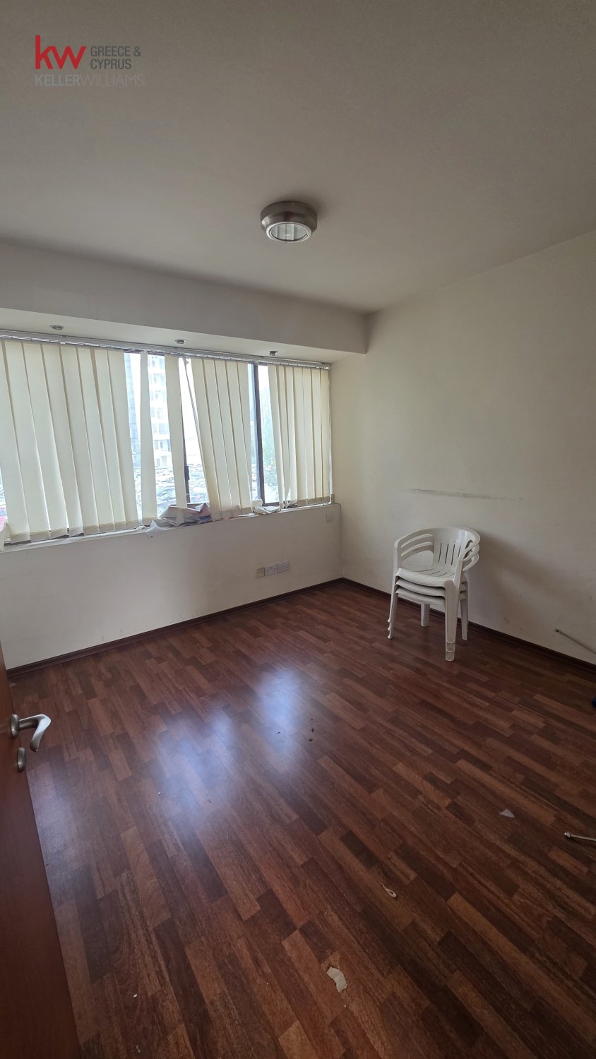 86m2 Shop in Nicosia, Cyprus No. 56654