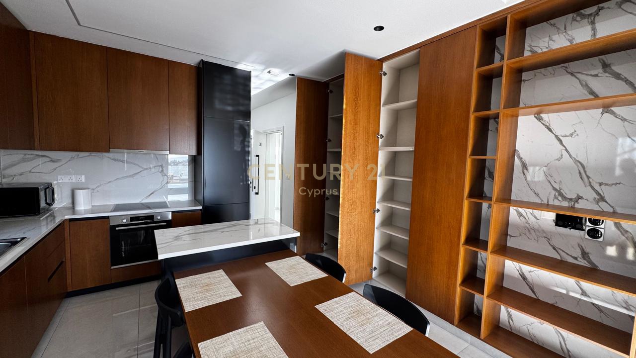 4 chambres Penthouse à Agios Athanasios, Limassol, Chypre No. 53866