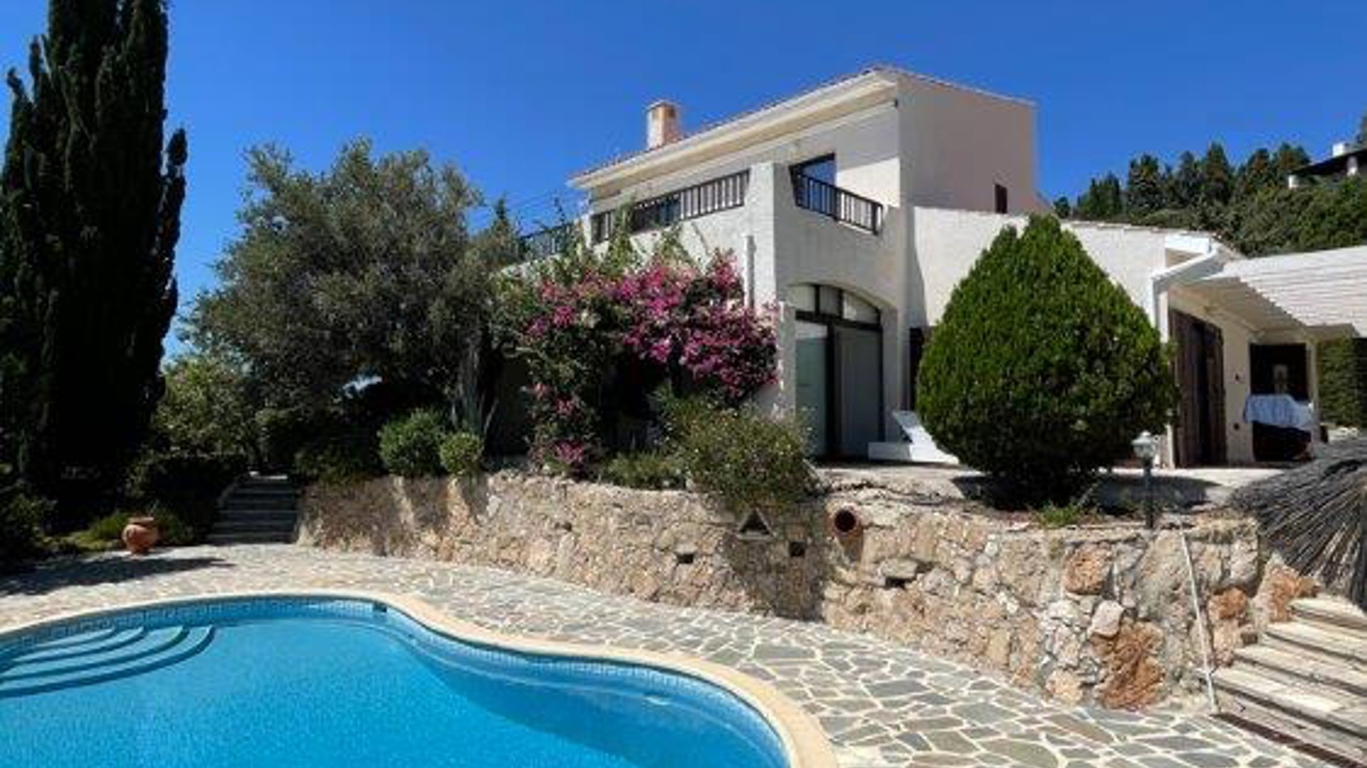 4 bedrooms Villa in Tala, Paphos, Cyprus No. 26462