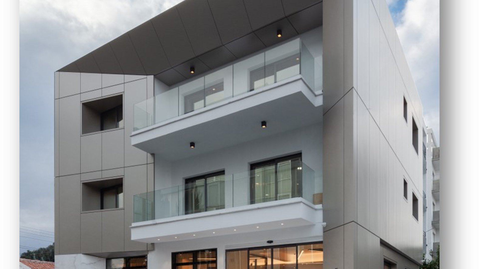 315m2 Building in Limassol, Cyprus No. 26373