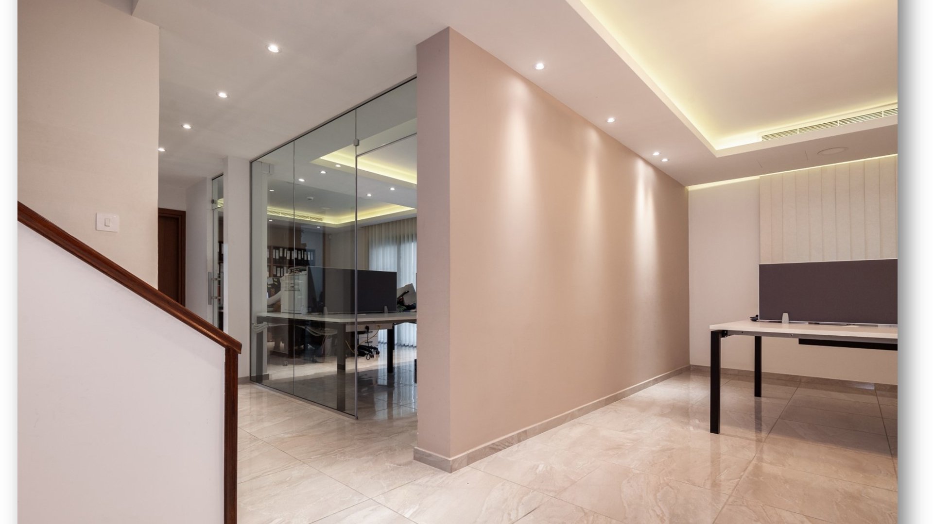 315m2 Building in Limassol, Cyprus No. 26373