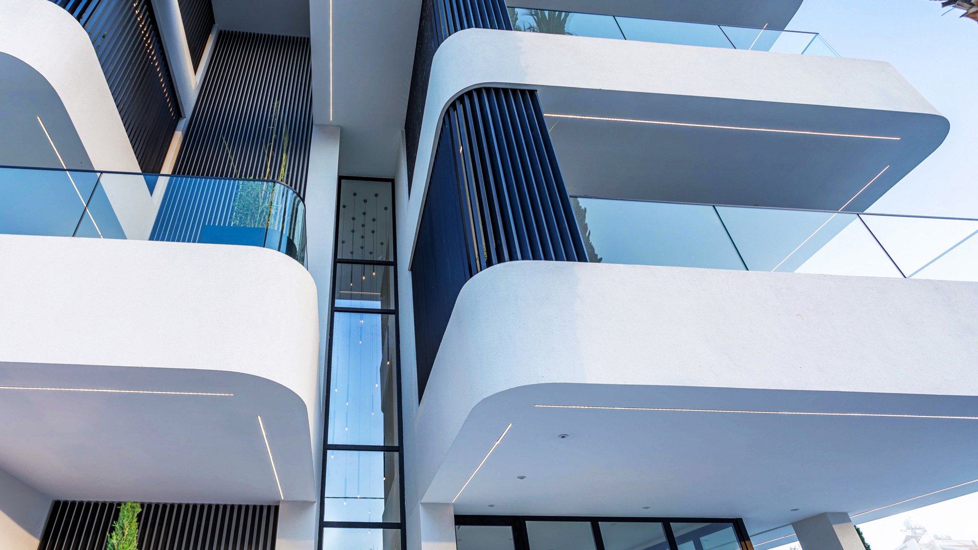 3 bedrooms Penthouse in Neapolis, Limassol, Cyprus No. 28228
