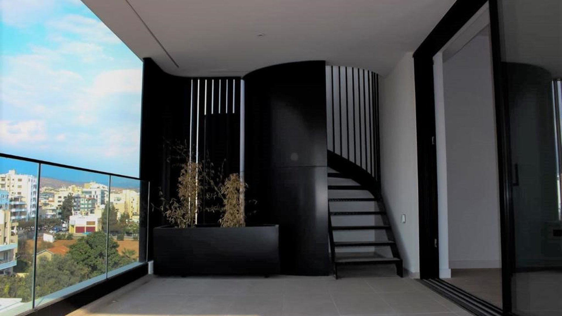 3 bedrooms Penthouse in Neapolis, Limassol, Cyprus No. 28228