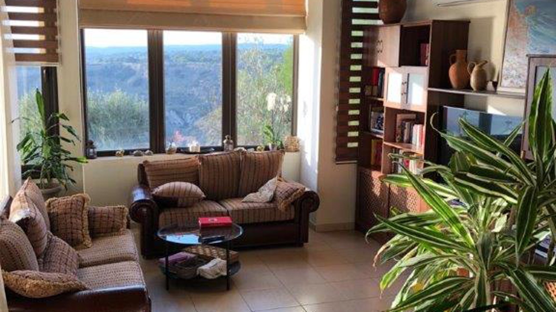 3 bedrooms Villa in Pissouri, Limassol, Cyprus No. 28227