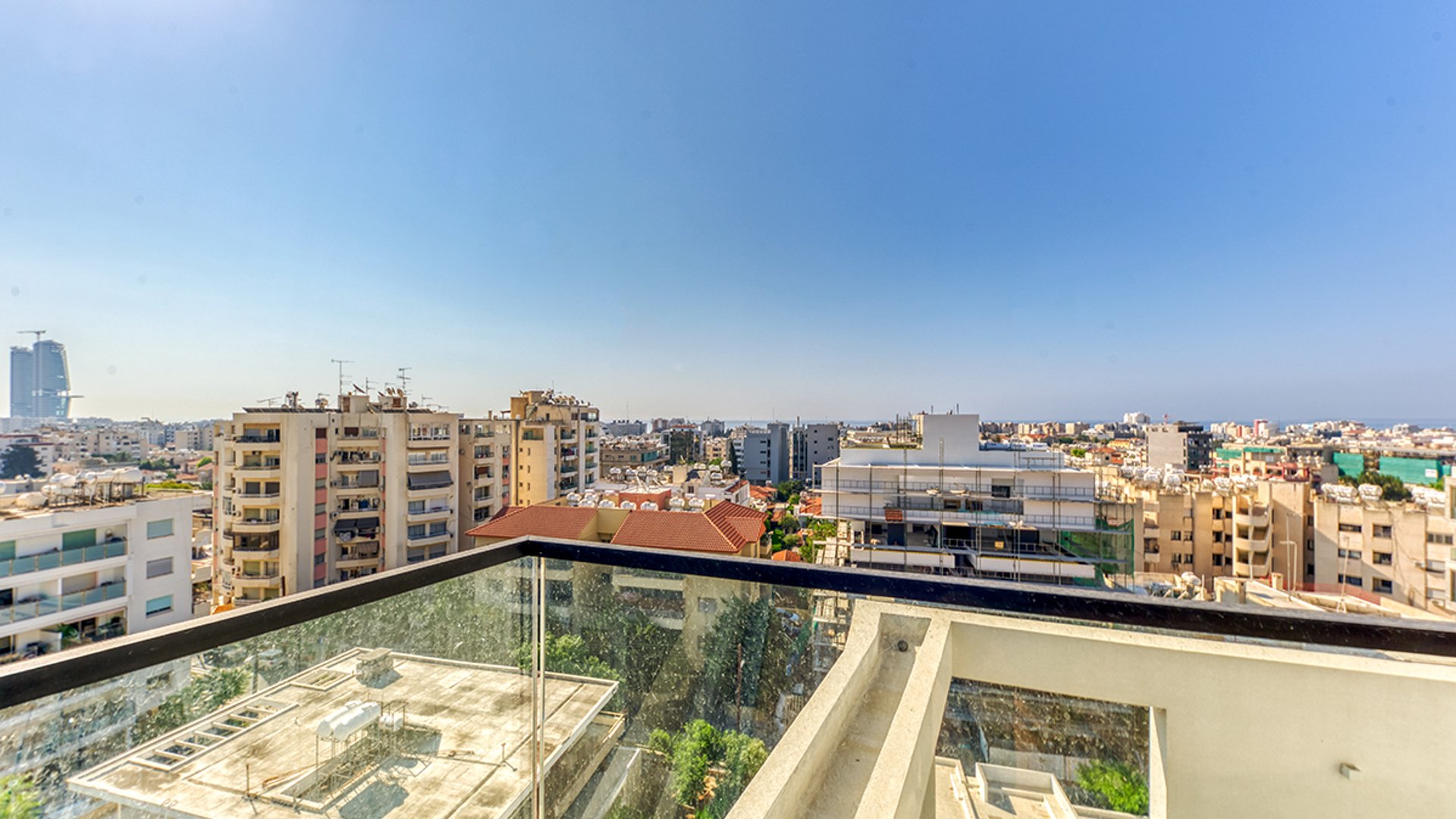 2 bedrooms Penthouse in Limassol, Cyprus No. 28195