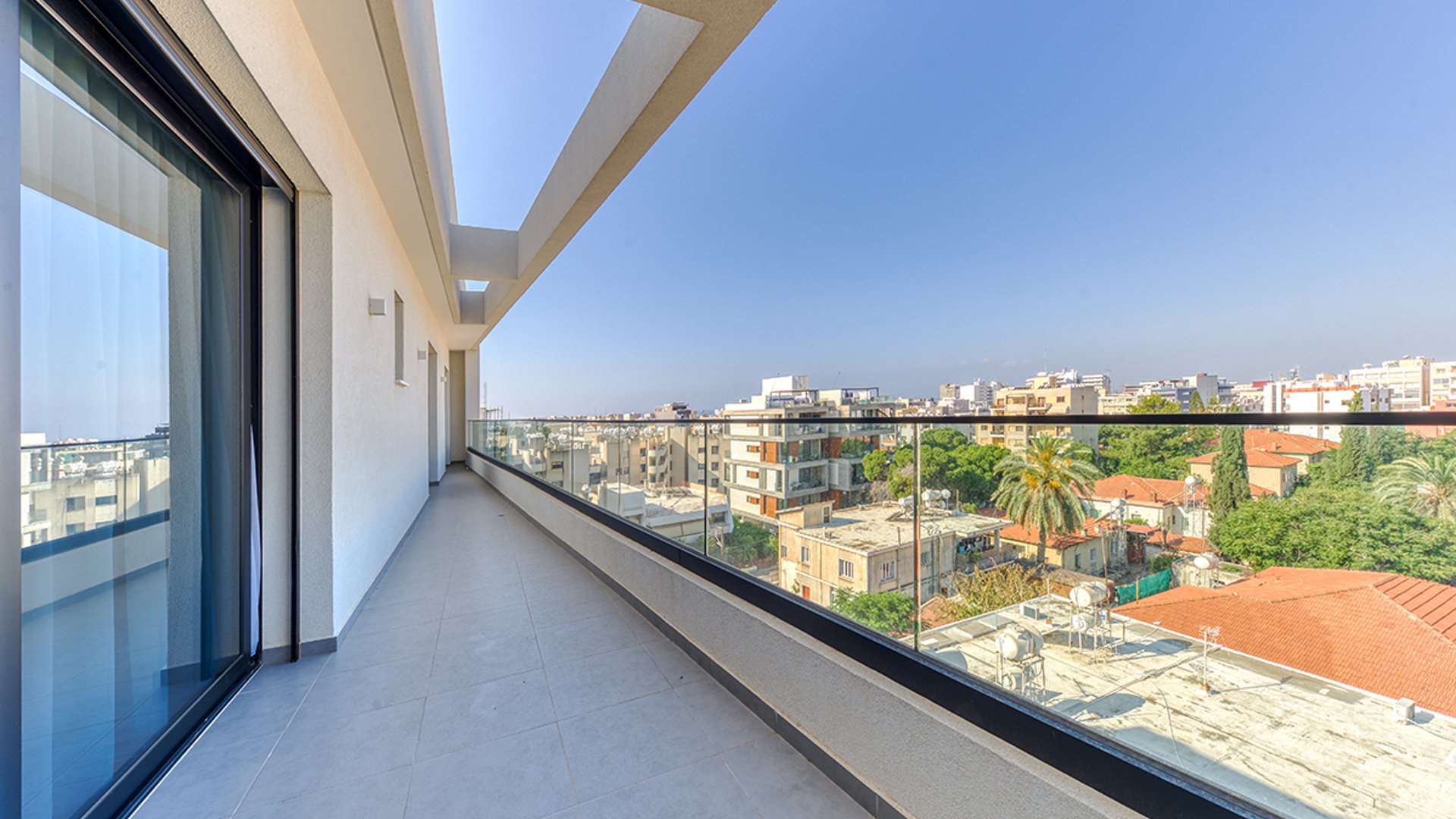 2 bedrooms Penthouse in Limassol, Cyprus No. 28195