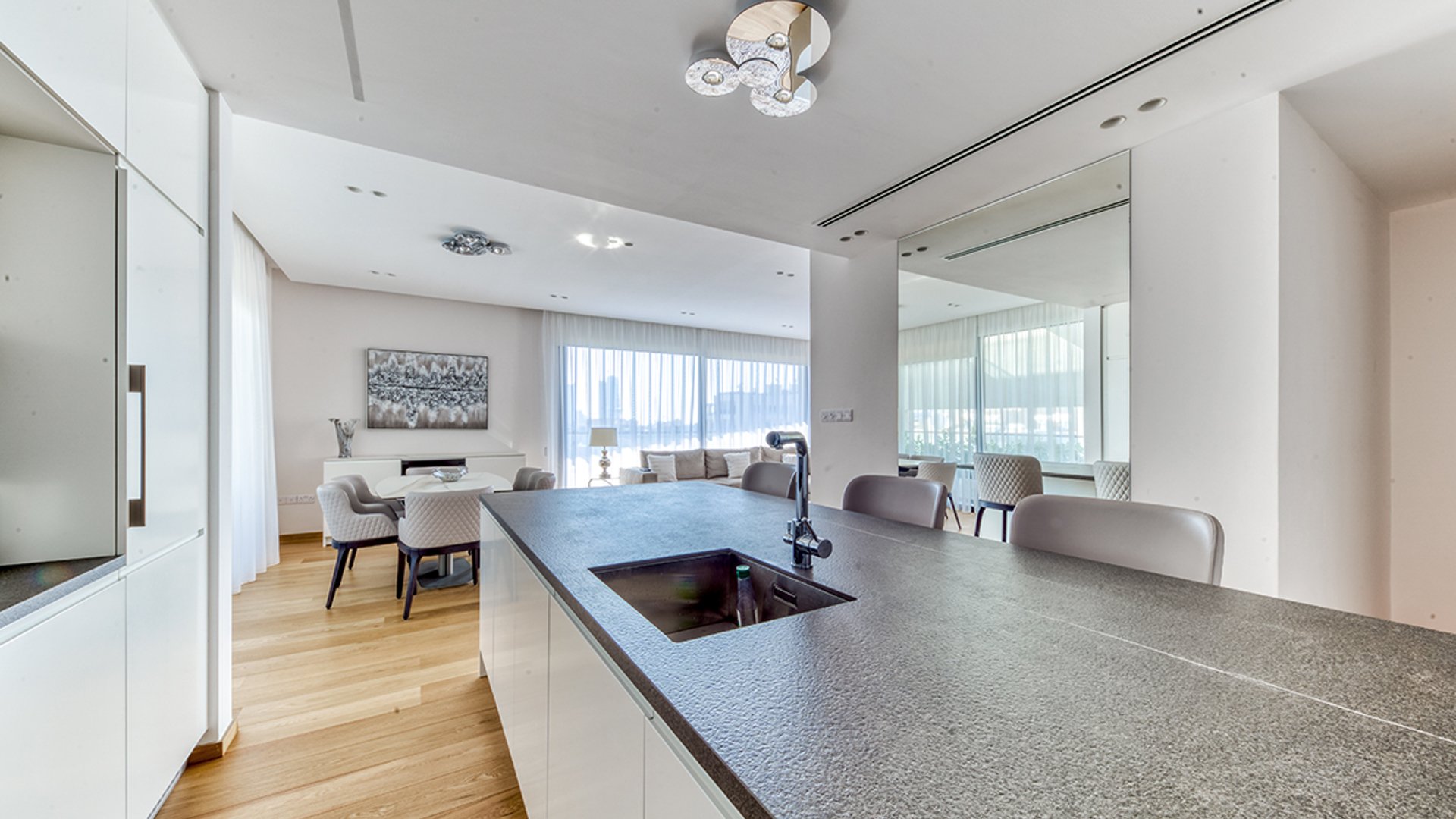 2 bedrooms Penthouse in Limassol, Cyprus No. 28195