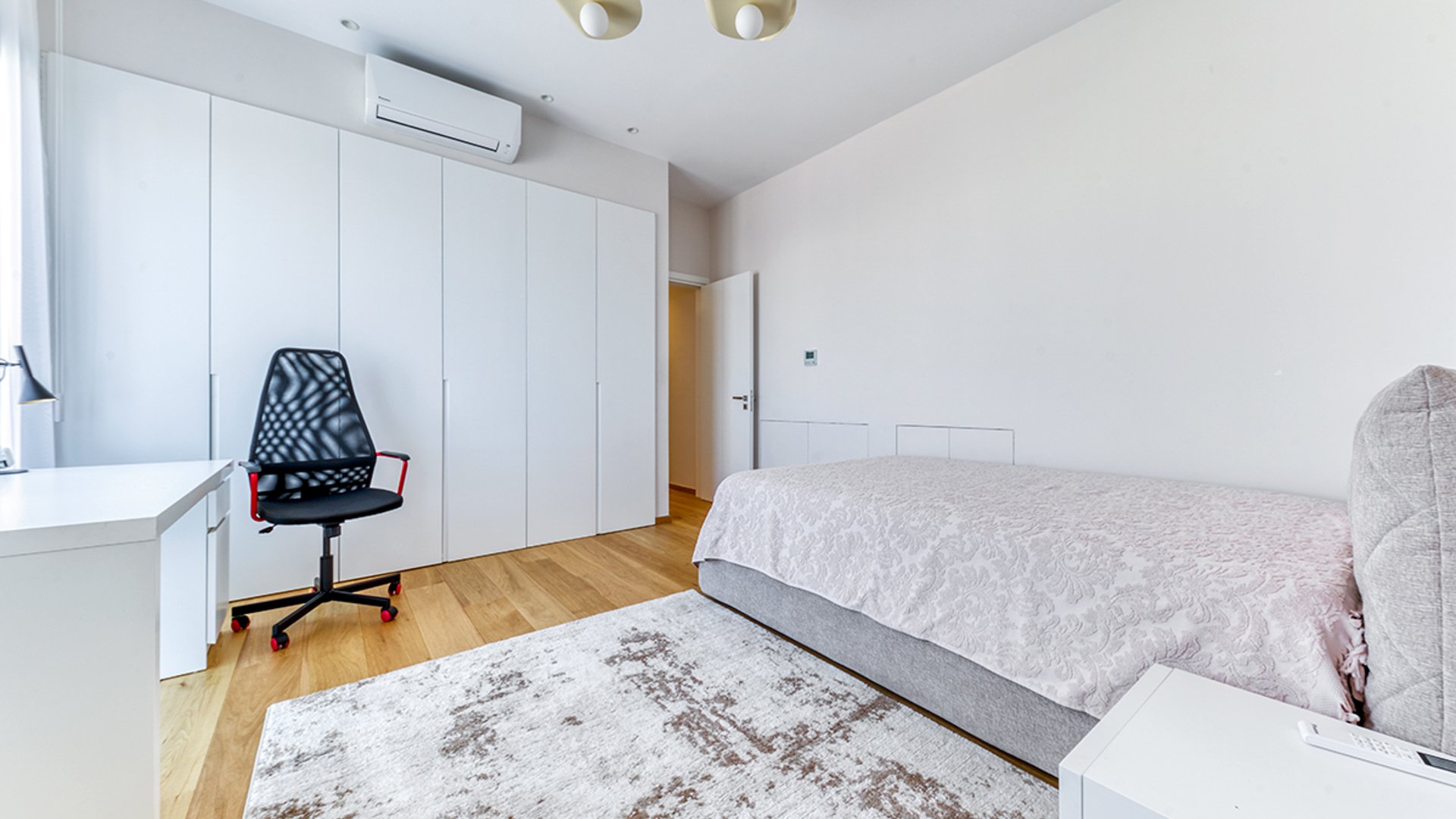 2 bedrooms Penthouse in Limassol, Cyprus No. 28195