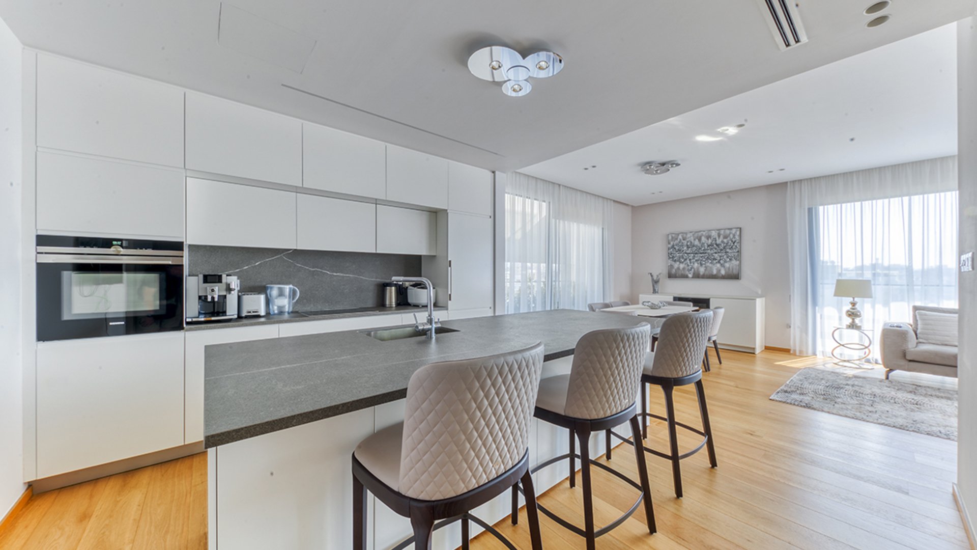 2 bedrooms Penthouse in Limassol, Cyprus No. 28195