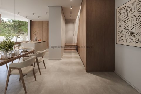 4 bedrooms Villa in Dromolaxia, Larnaka,  No. 39406 11