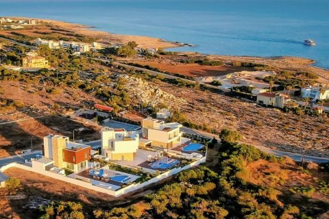 3 bedrooms Villa in Ayia Napa, Ammochostos,  No. 39409 3