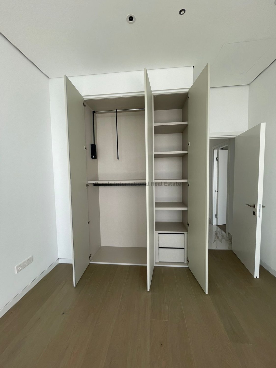 3 bedrooms Apartment in Neapolis, Limassol, Cyprus No. 39410