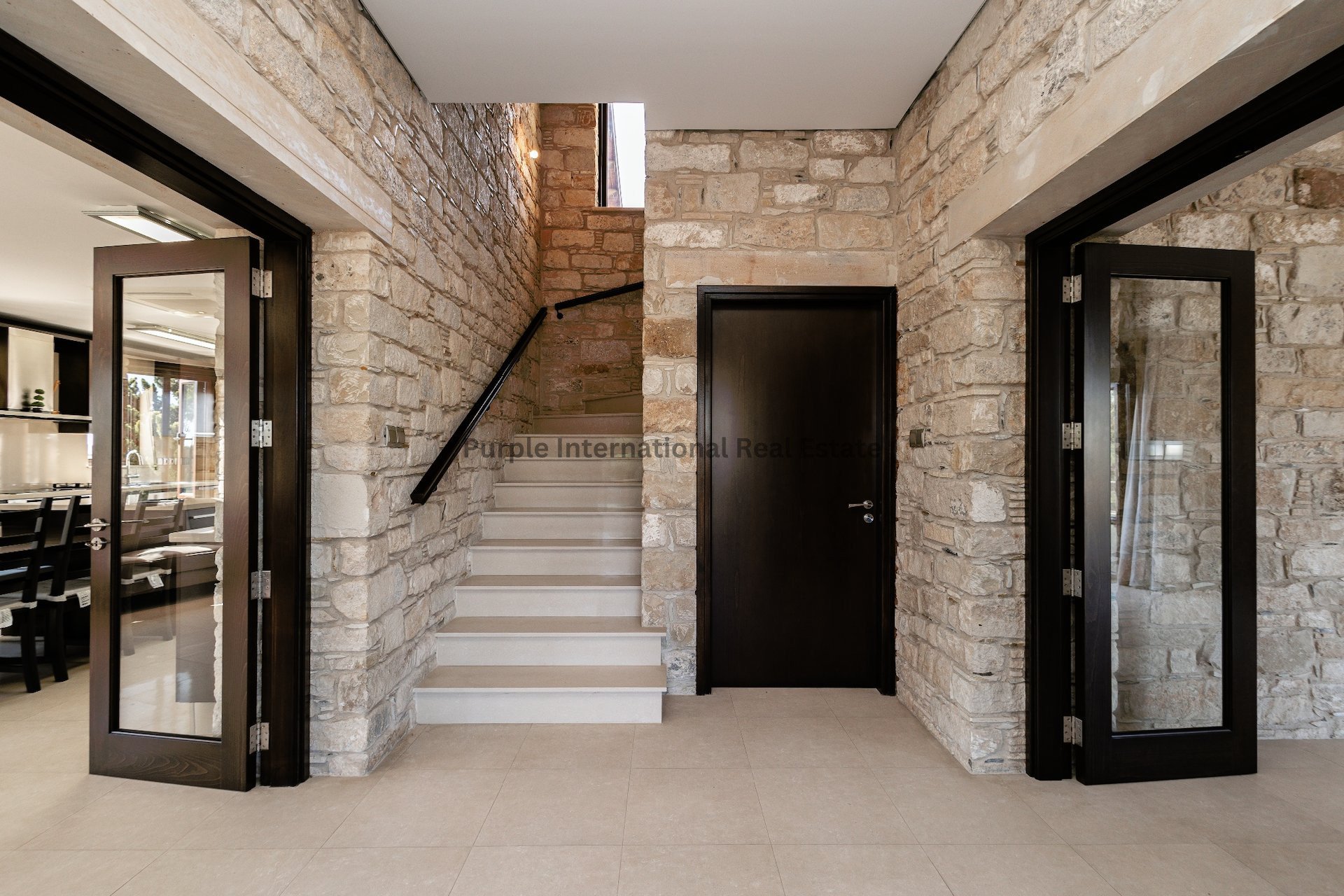 6 bedrooms Villa in Pervolia, Larnaka, Cyprus No. 35055