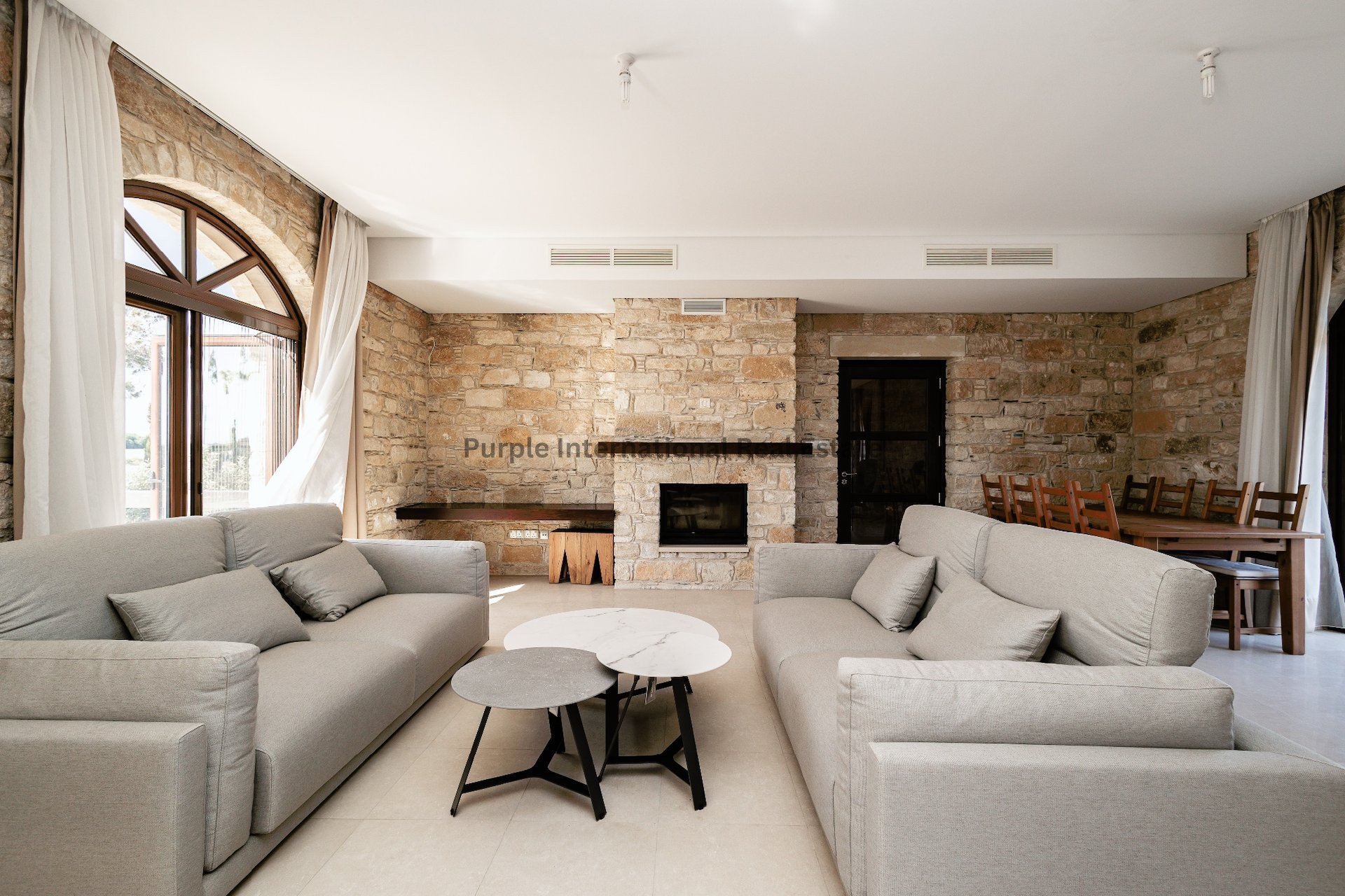 6 bedrooms Villa in Pervolia, Larnaka, Cyprus No. 35055