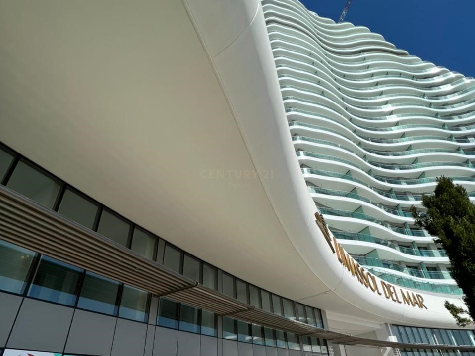 75m2 Boutique à Germasogeia, Limassol, Chypre No. 53410