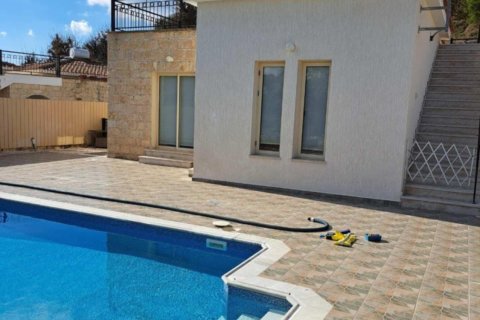 3 bedrooms Bungalow in Kato Kivides, Limassol,  No. 46157 11