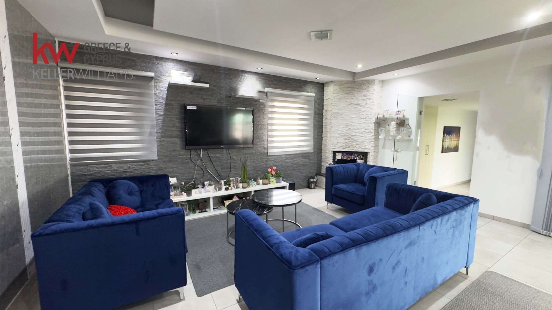 7 bedrooms Townhouse in Larnaka, Cyprus No. 39567