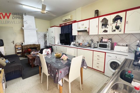 7 bedrooms Townhouse in Larnaka,  No. 39567 24