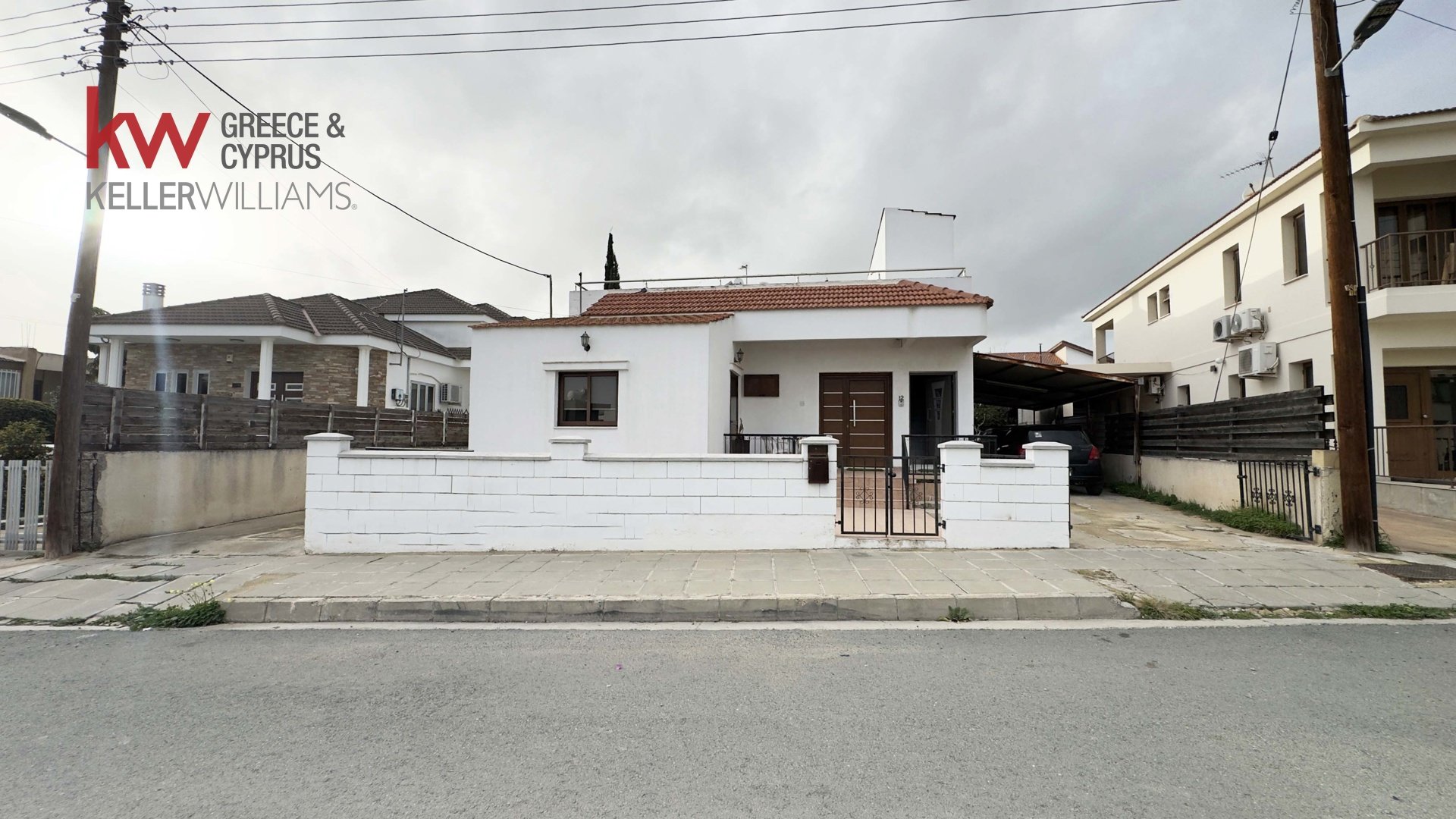 7 bedrooms Townhouse in Larnaka, Cyprus No. 39567
