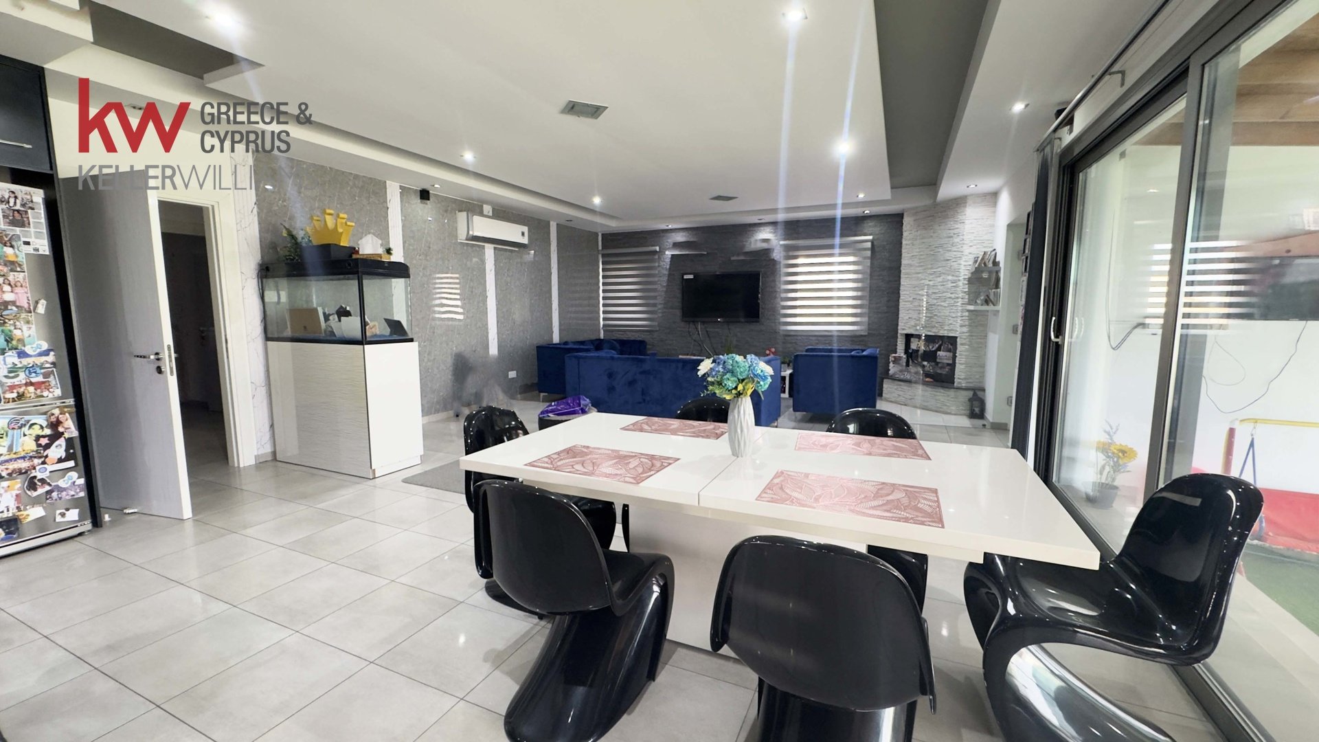 7 bedrooms Townhouse in Larnaka, Cyprus No. 39567