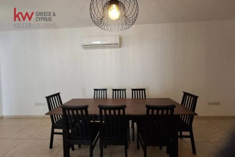 2 bedrooms Apartment in Larnaca, Larnaka, No. 39565 5