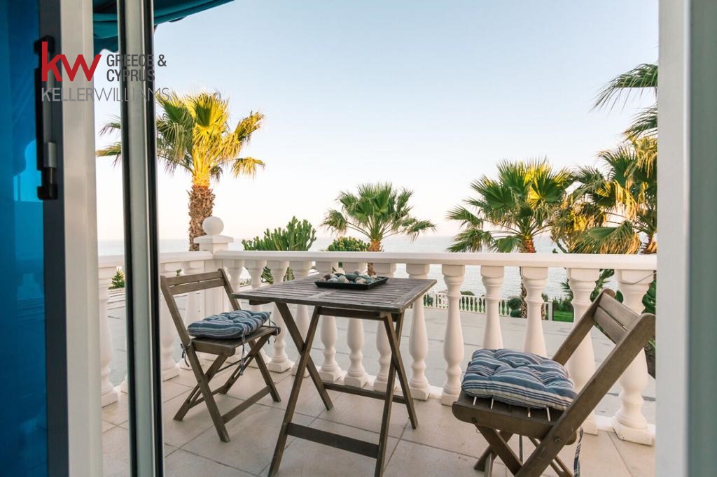 4 bedrooms Villa in Zygi, Larnaka, Cyprus No. 39564