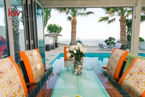 4 bedrooms Villa in Zygi, Larnaka, No. 39564 4