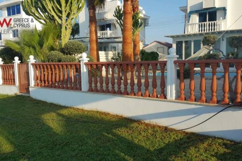 4 bedrooms Villa in Zygi, Larnaka, No. 39564 8