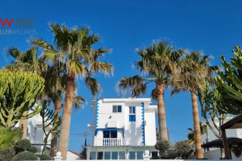 4 bedrooms Villa in Zygi, Larnaka, No. 39564 9