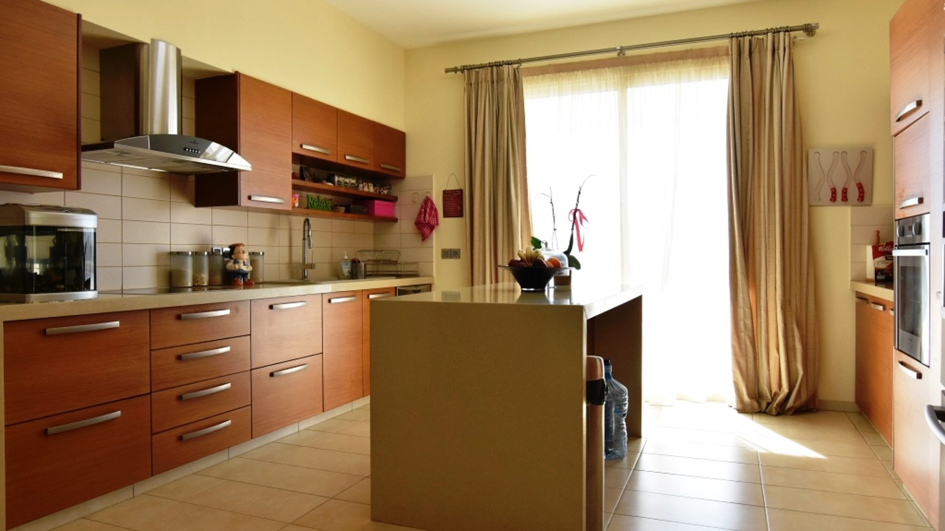 5 bedrooms Villa in Limassol, Cyprus No. 25692