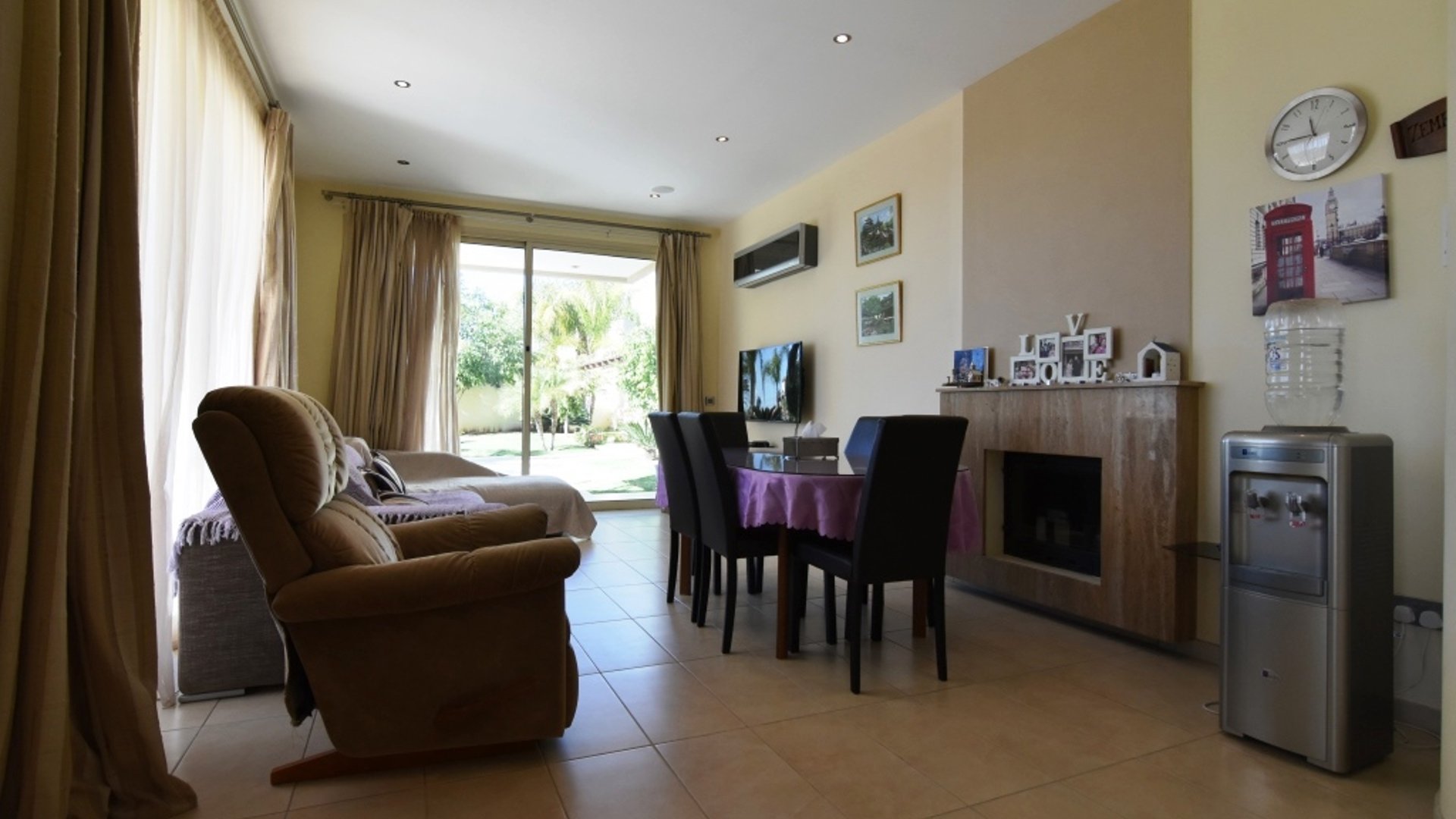 5 bedrooms Villa in Limassol, Cyprus No. 25692