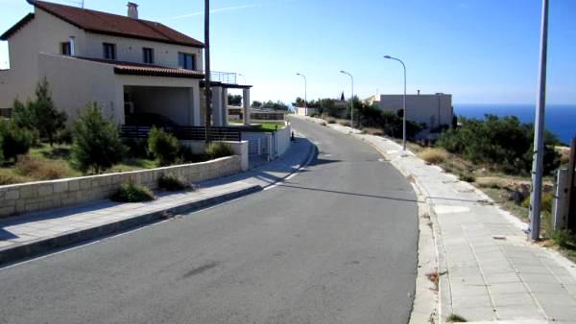 911m2 Terrain à Pissouri, Limassol, Chypre No. 25602