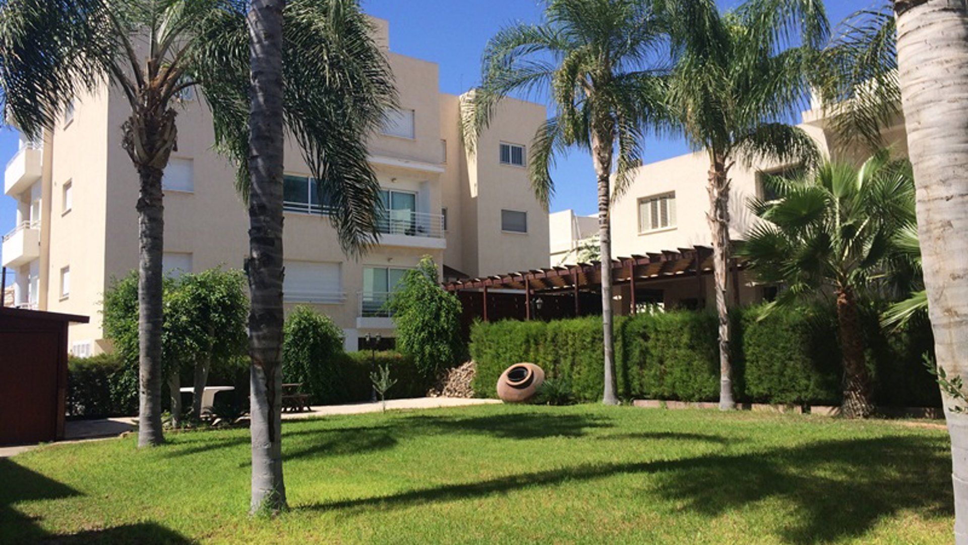 4 bedrooms Villa in Limassol, Cyprus No. 25604
