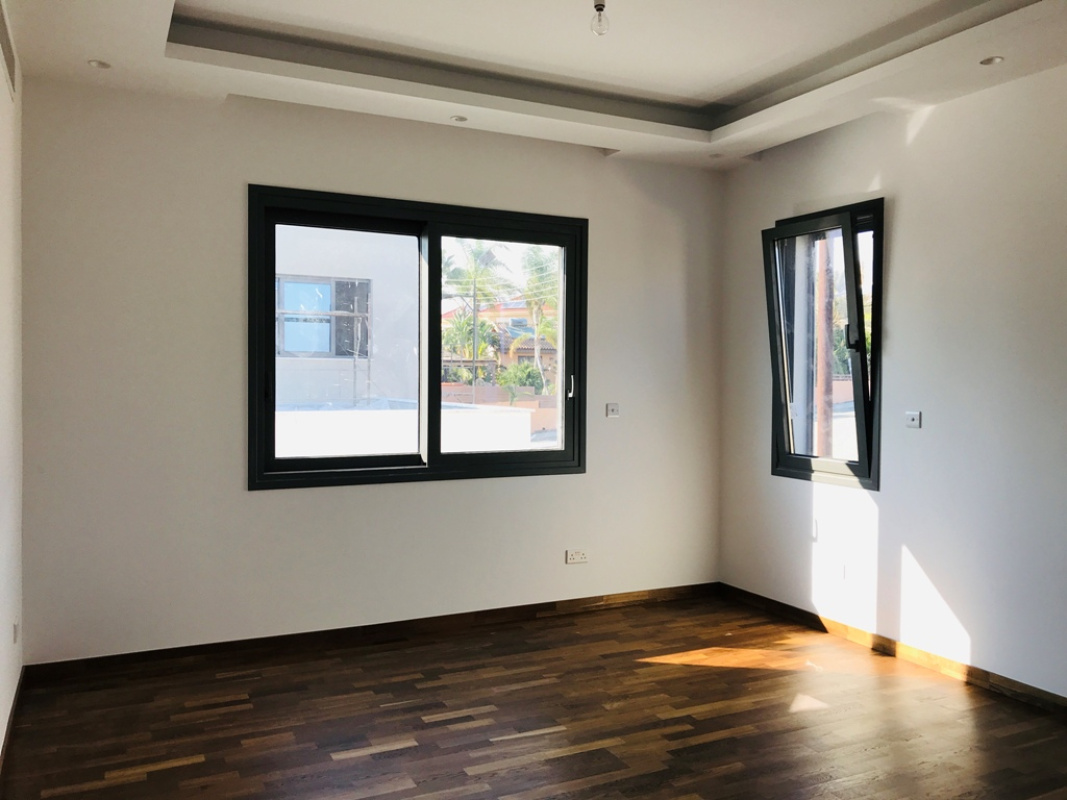 7 rooms Villa in Limassol, Cyprus No. 38507