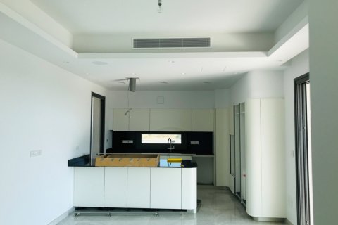 7 rooms Villa in Limassol,  No. 38507 7