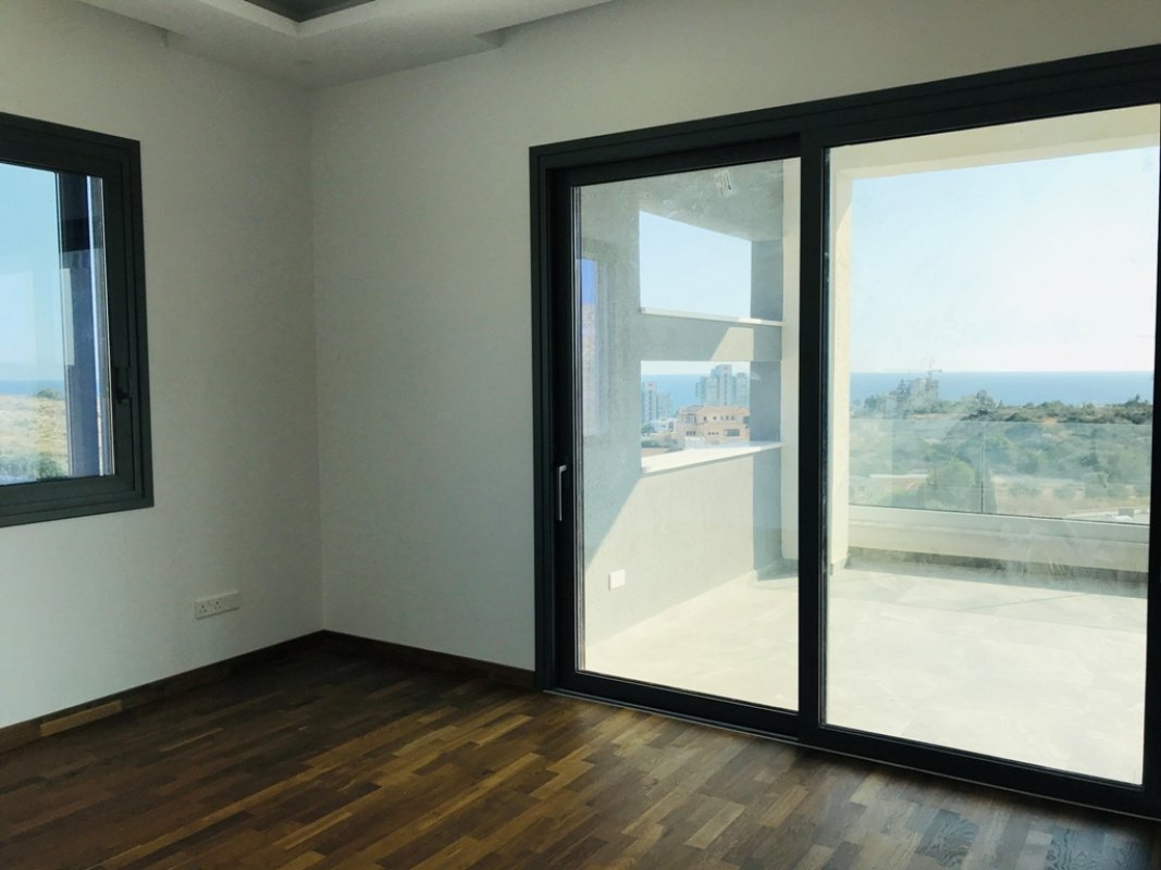 7 rooms Villa in Limassol, Cyprus No. 38507