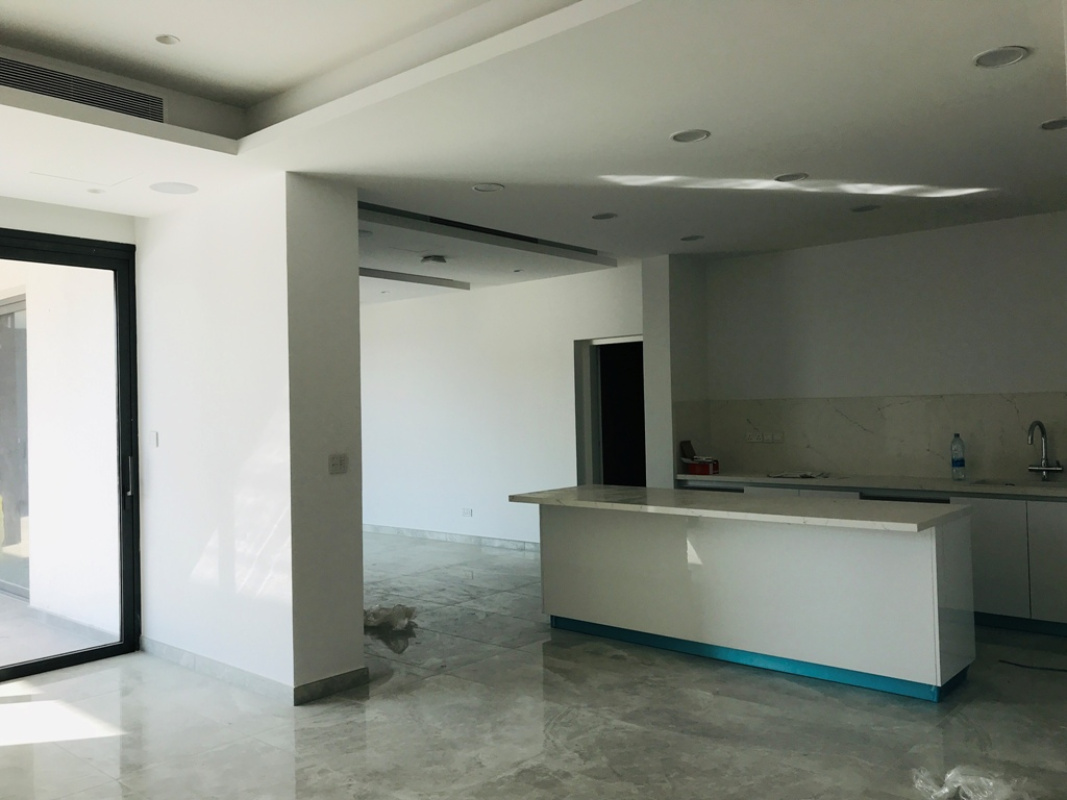 7 rooms Villa in Limassol, Cyprus No. 38507