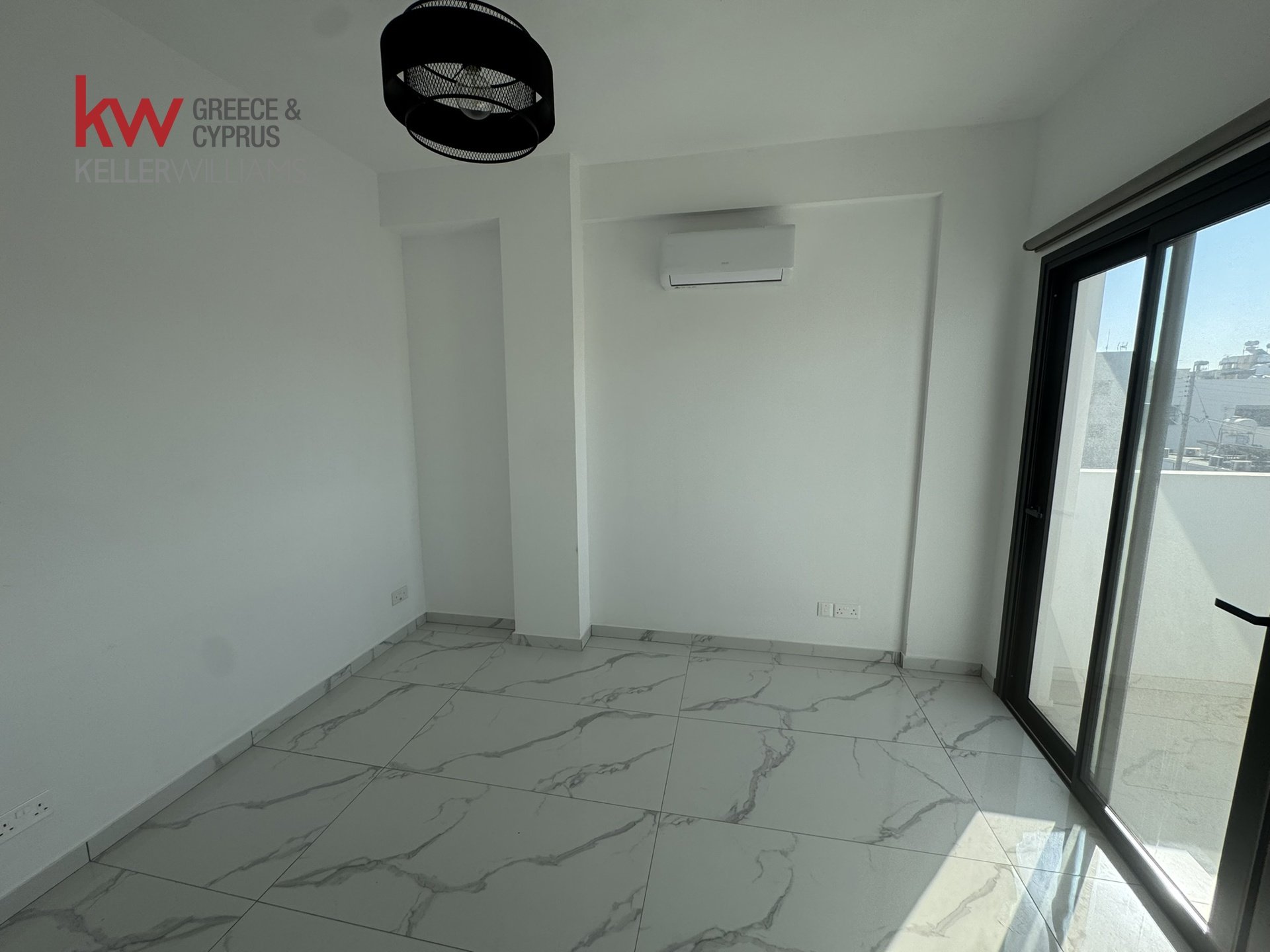 3 dormitorios Apartamento en Larnaca, Larnaka, Chipre No. 51275