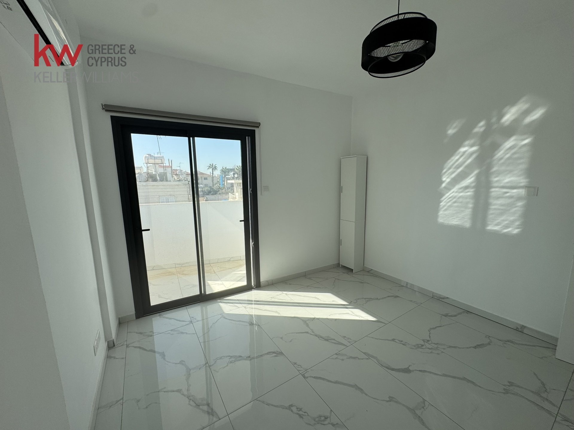 3 dormitorios Apartamento en Larnaca, Larnaka, Chipre No. 51275