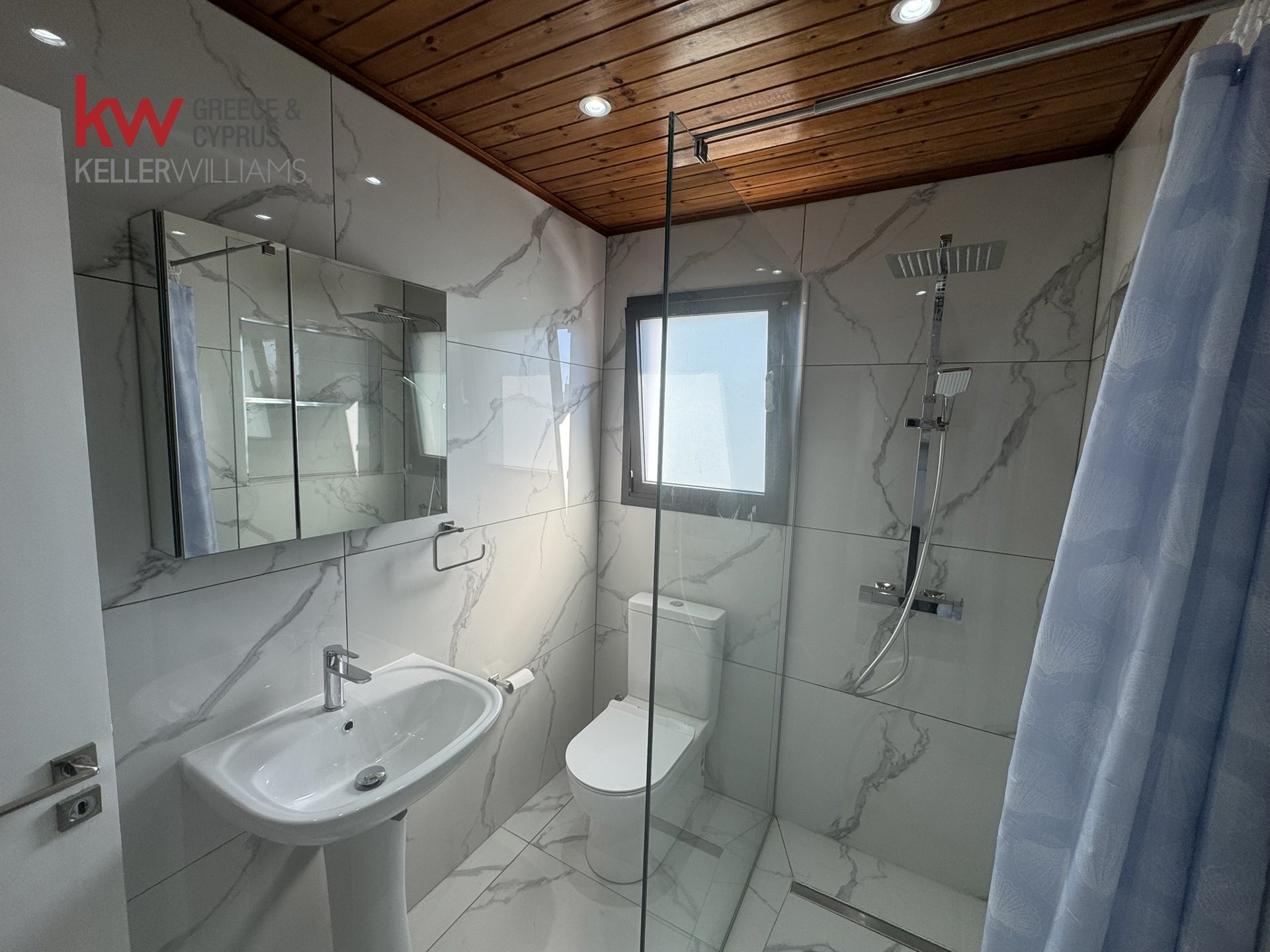 3 dormitorios Apartamento en Larnaca, Larnaka, Chipre No. 51275