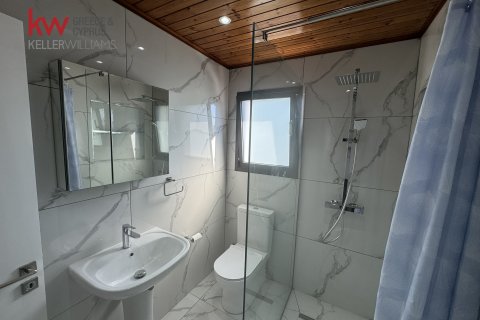 3 bedrooms Apartment in Larnaca, Larnaka,  No. 51275 12