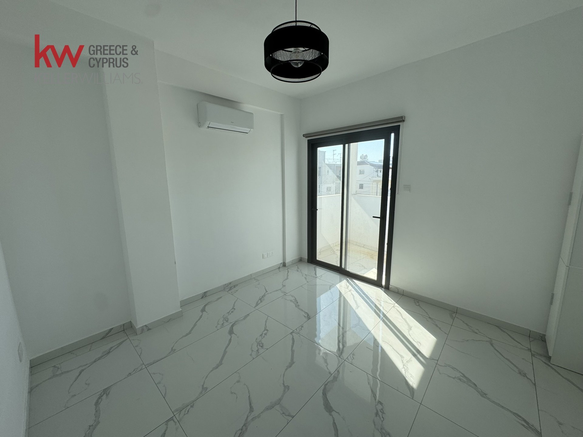 3 dormitorios Apartamento en Larnaca, Larnaka, Chipre No. 51275