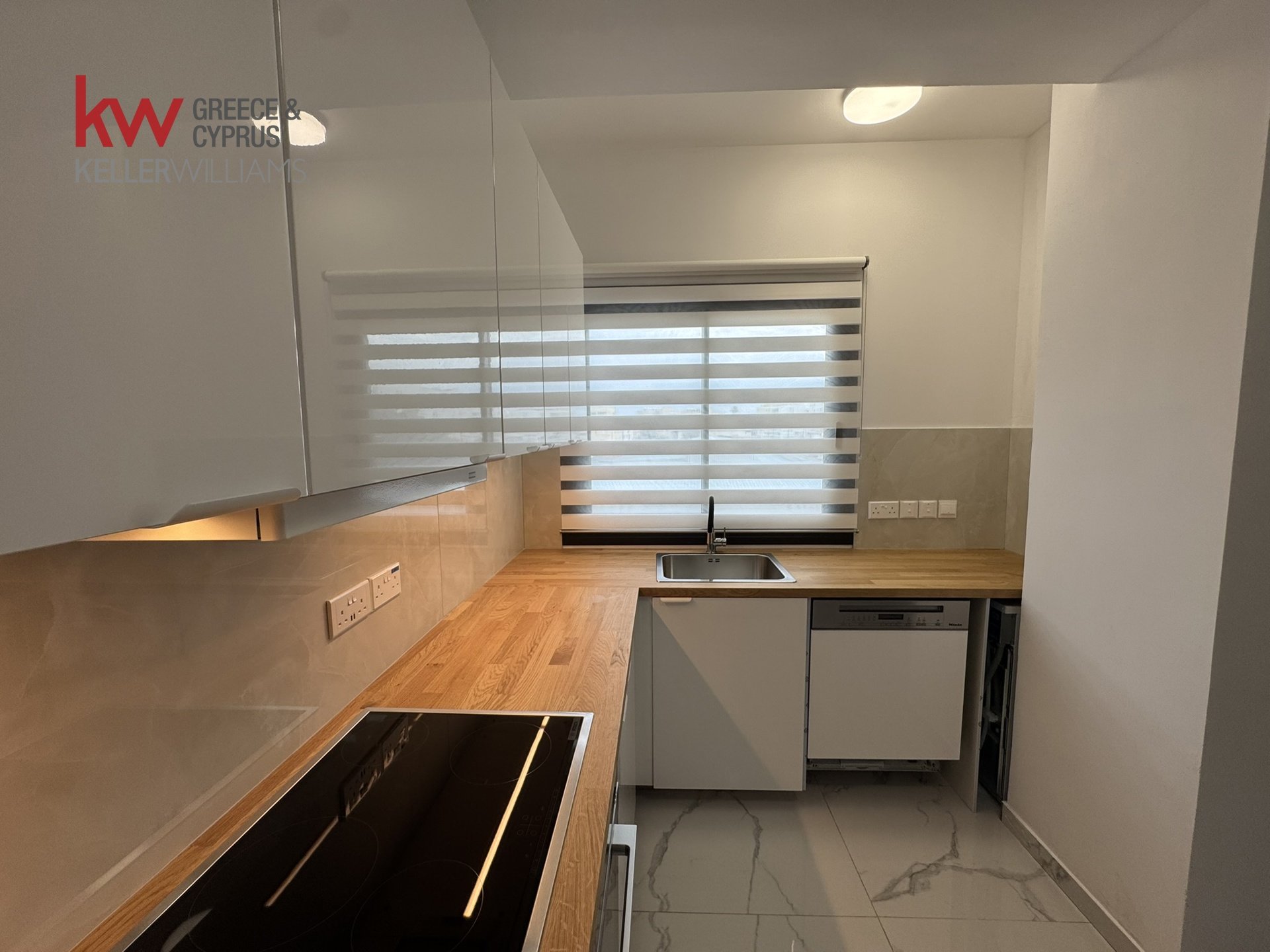 3 dormitorios Apartamento en Larnaca, Larnaka, Chipre No. 51275