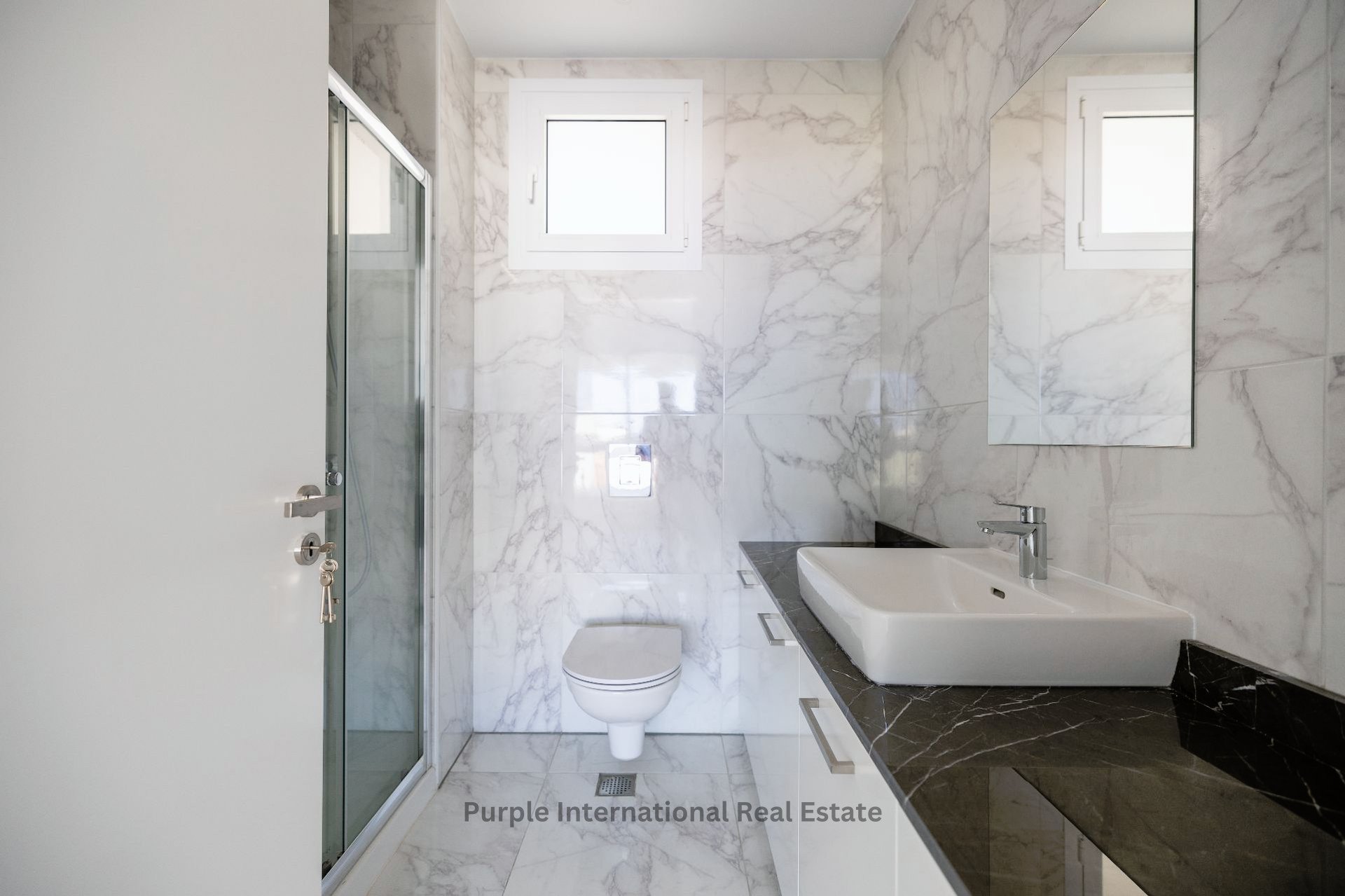 4 bedrooms Apartment in Larnaca, Larnaka, Cyprus No. 36642