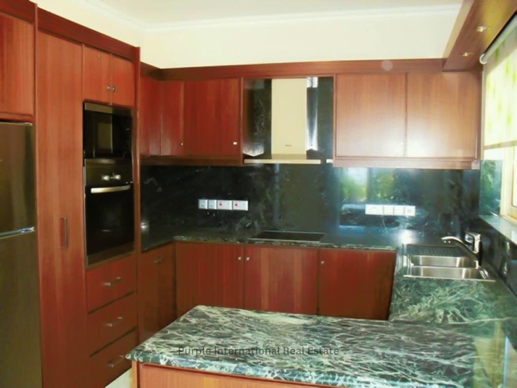 4 bedrooms Villa in Paphos, Cyprus No. 36144