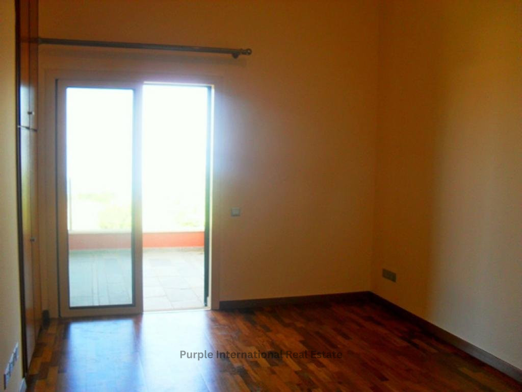 4 bedrooms Villa in Paphos, Cyprus No. 36144