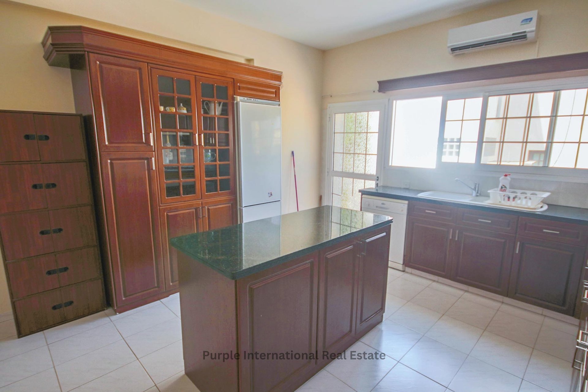 5 dormitorios Villa en Deryneia, Ammochostos, Chipre No. 36148