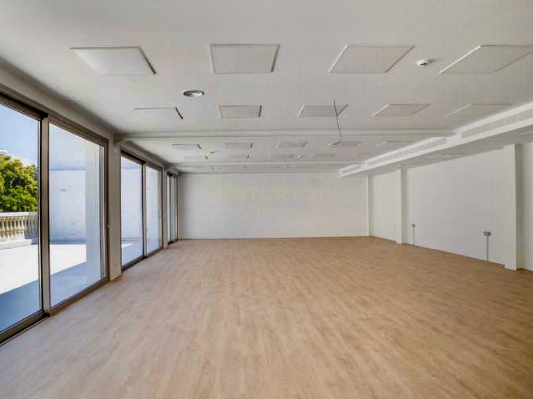 130m2 Office in Limassol, Cyprus No. 55022