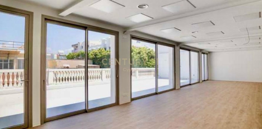 366m2 Oficina en Limassol, No. 55023